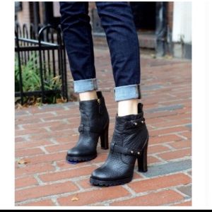 Tory Burch Landers Black Boots Booties